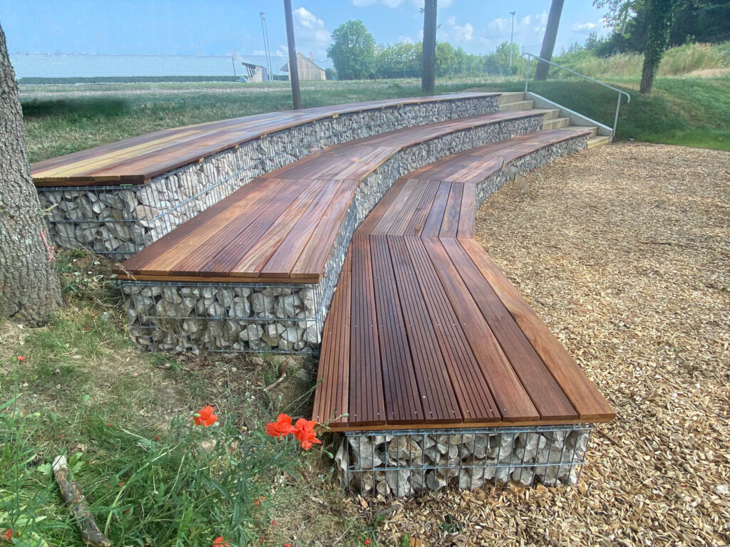 assises sur gabions en bois guerville ile de france menuiserie perif