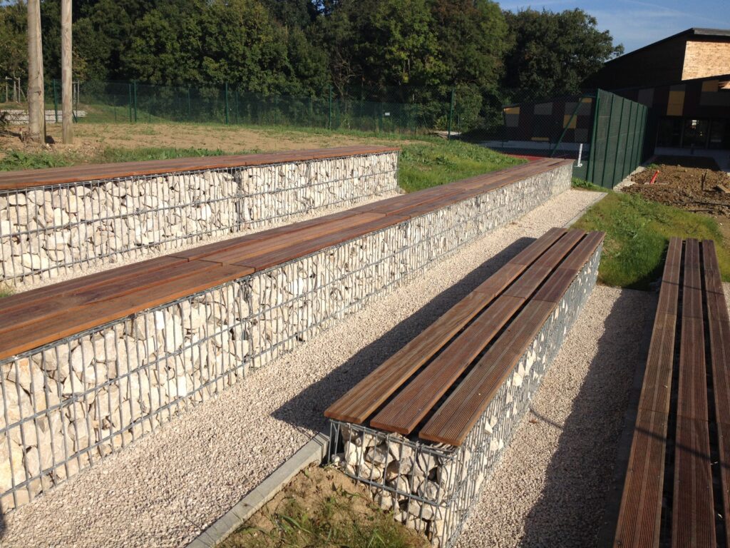 assises sur gabions en cumaru saint pierre du perray ile de france menuiserie perif