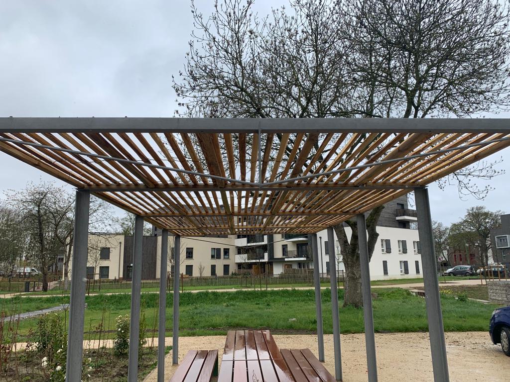 pergola en bois robinier bessancourt ile de france menuiserie perif